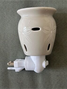 Candle wax oil warmer plug in night light star fish beach nautical decor ocean